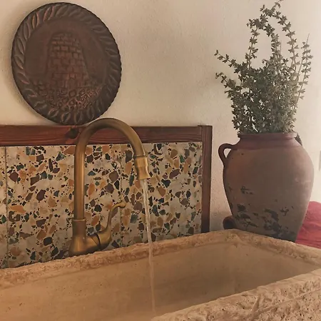 Nuragic Temple 度假居