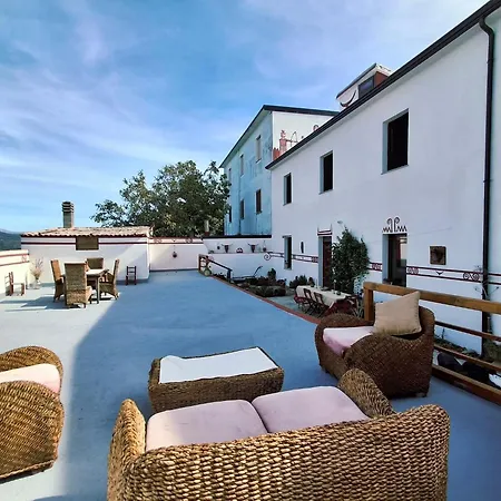 度假居 Nuragic Temple Esterzili